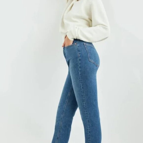 ARITZIA DENIM FORUM The Yoko High Rise Slim Jeans- Size 24W, 28L - Picture 8 of 8